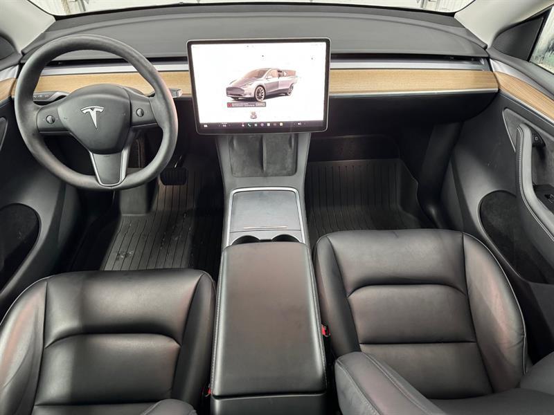 2023 Tesla Model Y - Image 18
