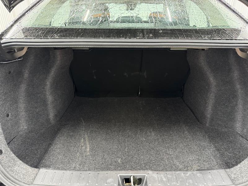 2024 Nissan Versa - Image 19