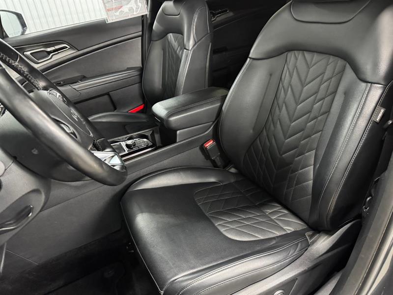 2023 Kia Sportage - Image 4