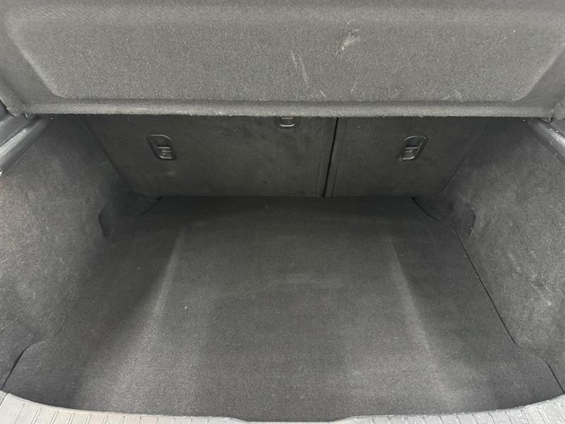 2022 Mazda Mazda3 - Image 9