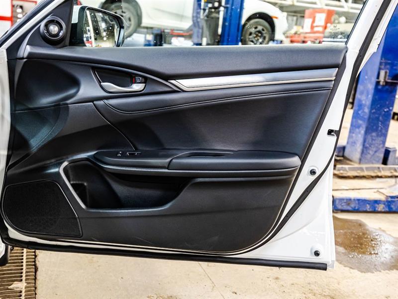 2018 Honda Civic - Image 17