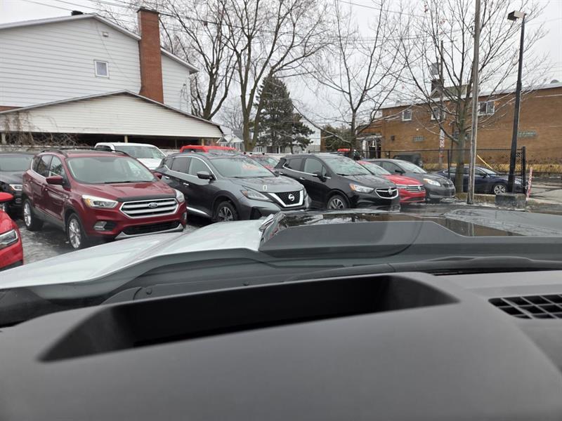 2024 Chevrolet Silverado 1500 - Image 26