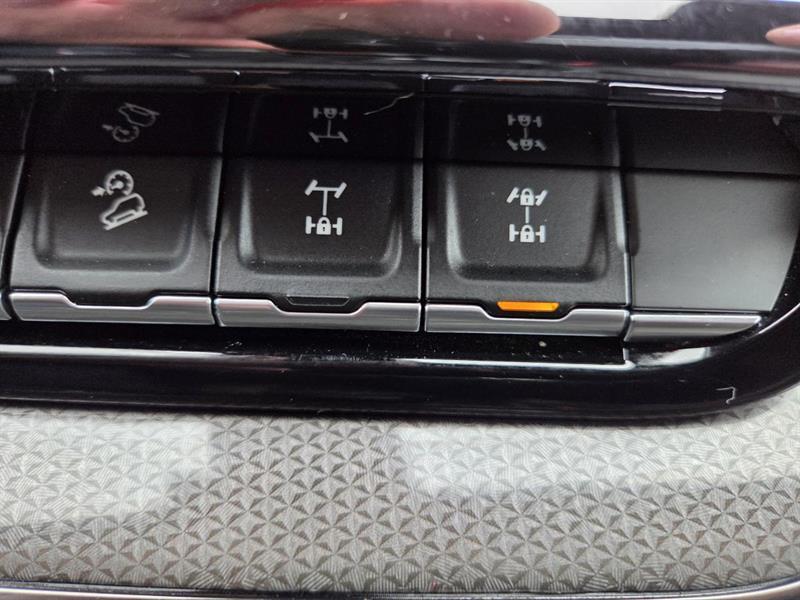 2024 Chevrolet Silverado 1500 - Image 29