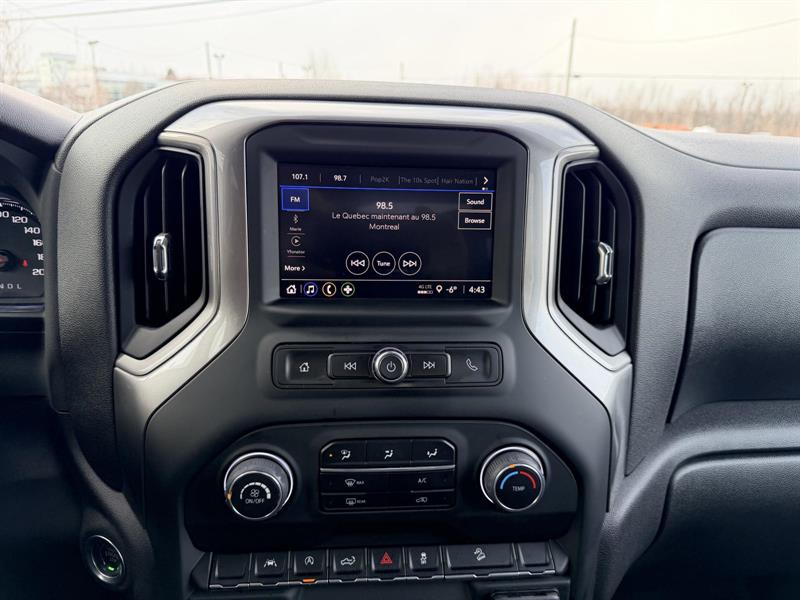 chevrolet Silverado 1500 2024 - 24