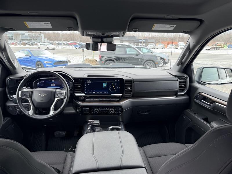 chevrolet Silverado 1500 2024 - 30