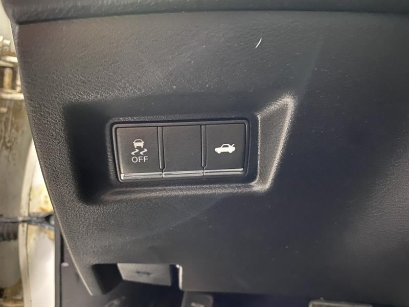 infiniti Q50 2016 - 33