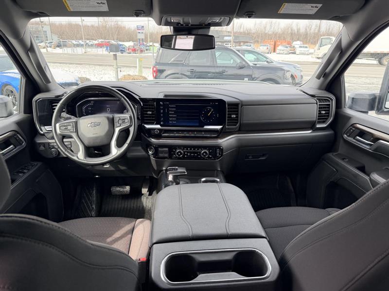 chevrolet Silverado 1500 2024 - 28