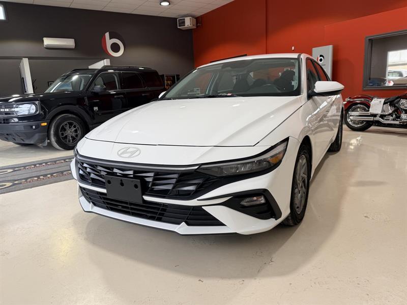 hyundai Elantra 2024