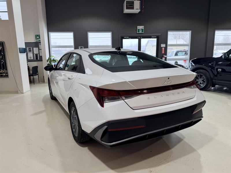 hyundai Elantra 2024 - 4