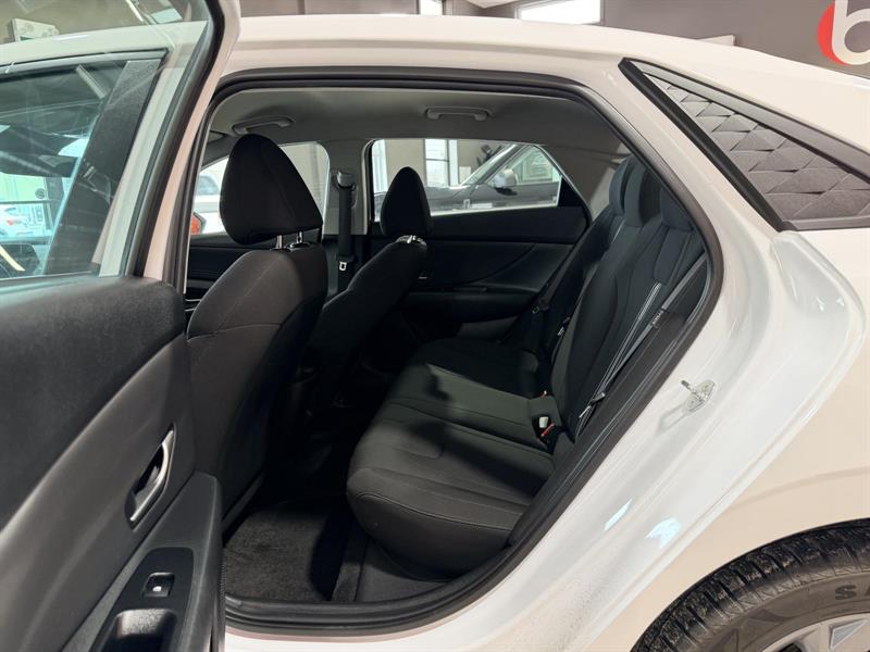 hyundai Elantra 2024 - 12