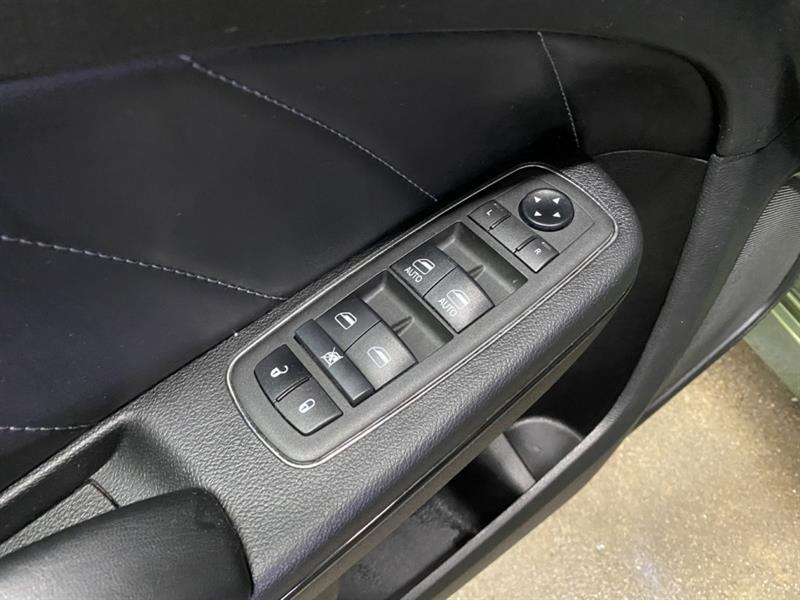 dodge Charger 2021 - 33