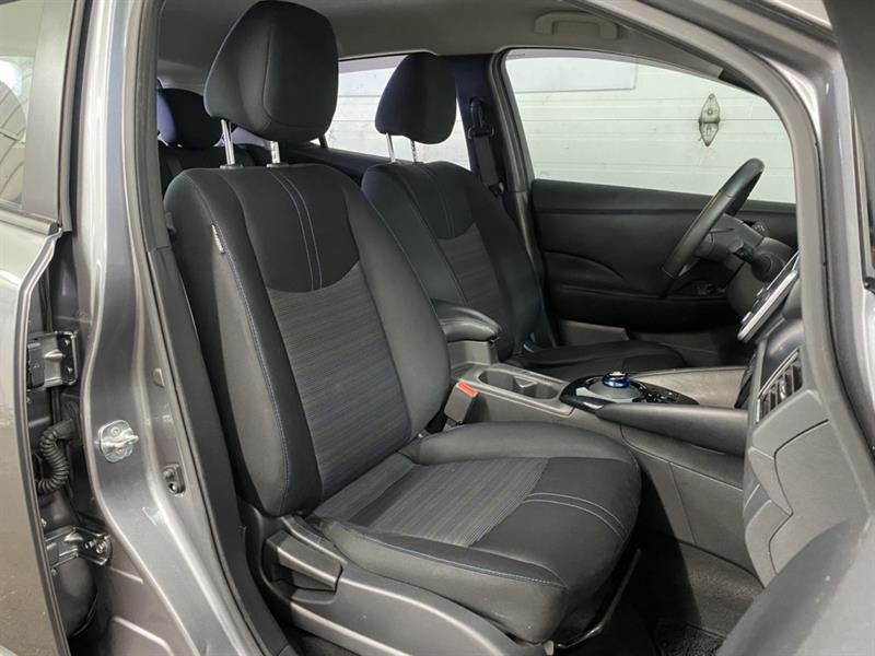 nissan LEAF 2021 - 16