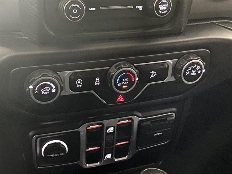 jeep Wrangler Unlimited 2020 - 25