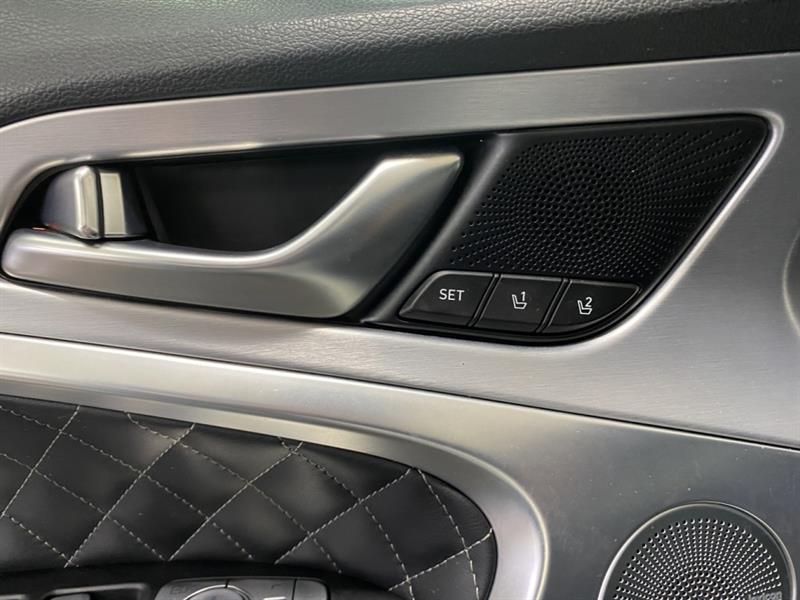 genesis G70 2021 - 33