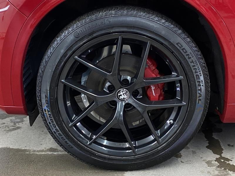 alfa romeo Stelvio 2021 - 11