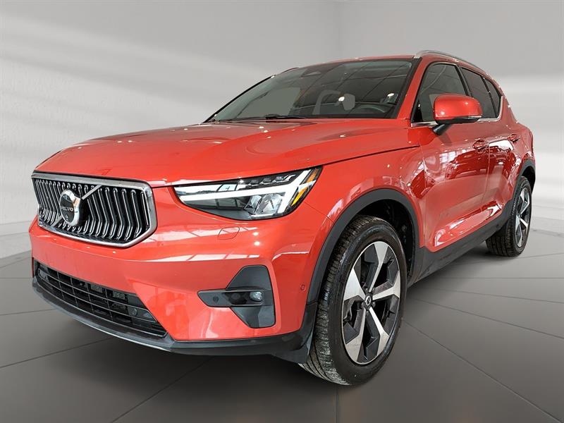 volvo XC40 2025