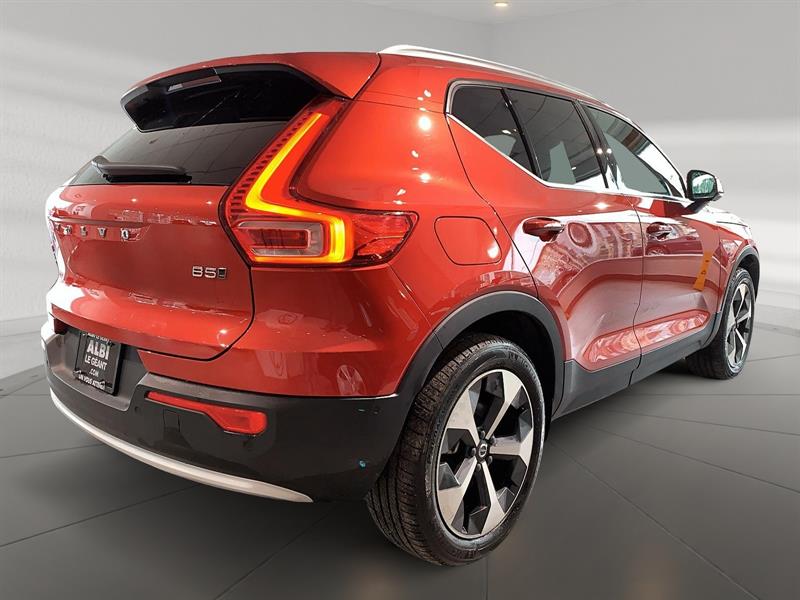 volvo XC40 2025 - 4