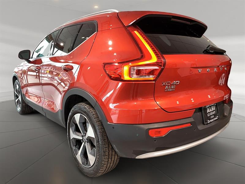 volvo XC40 2025 - 6