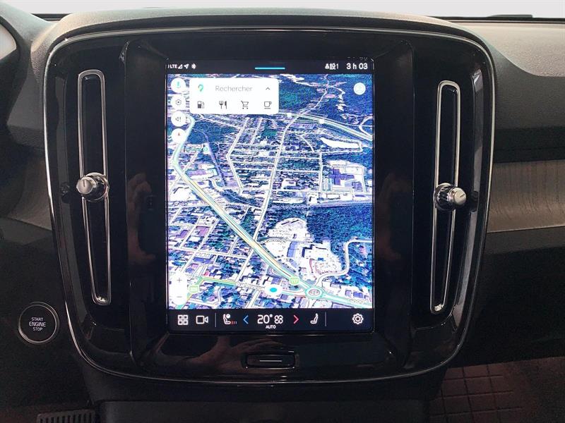 volvo XC40 2025 - 11