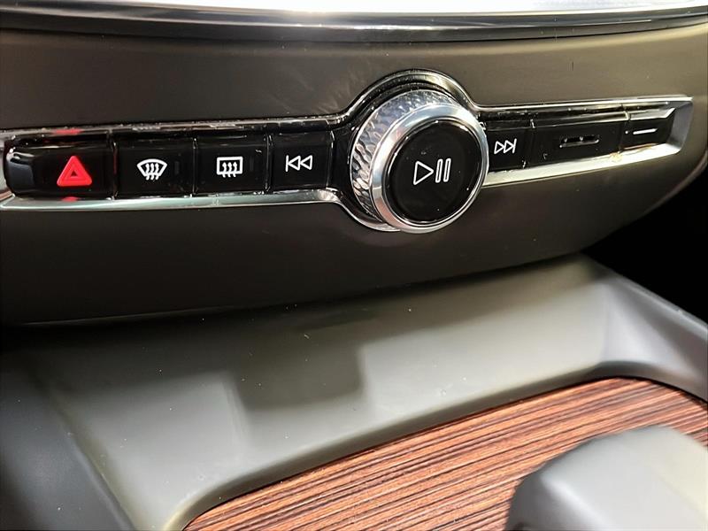 volvo V60 2025 - 17