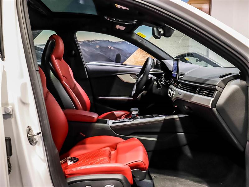 audi S4 berline 2024 - 12