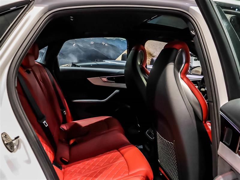 audi S4 berline 2024 - 14