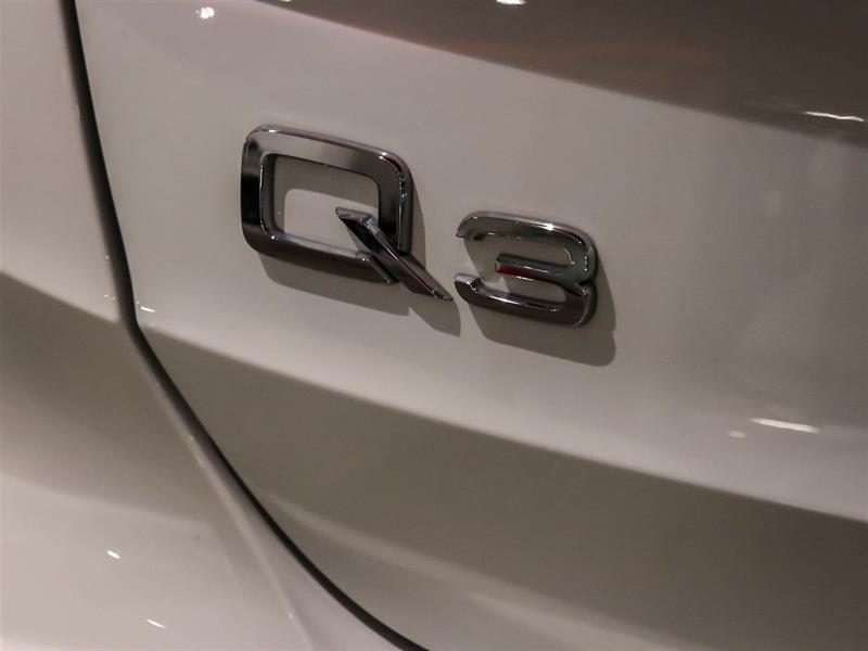 audi Q3 2022 - 15
