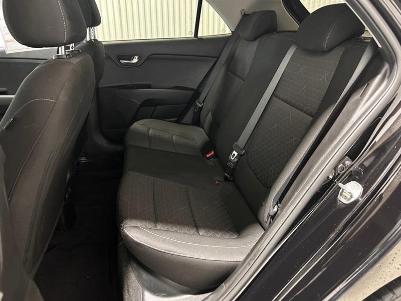 kia Rio 5-door 2022 - 16
