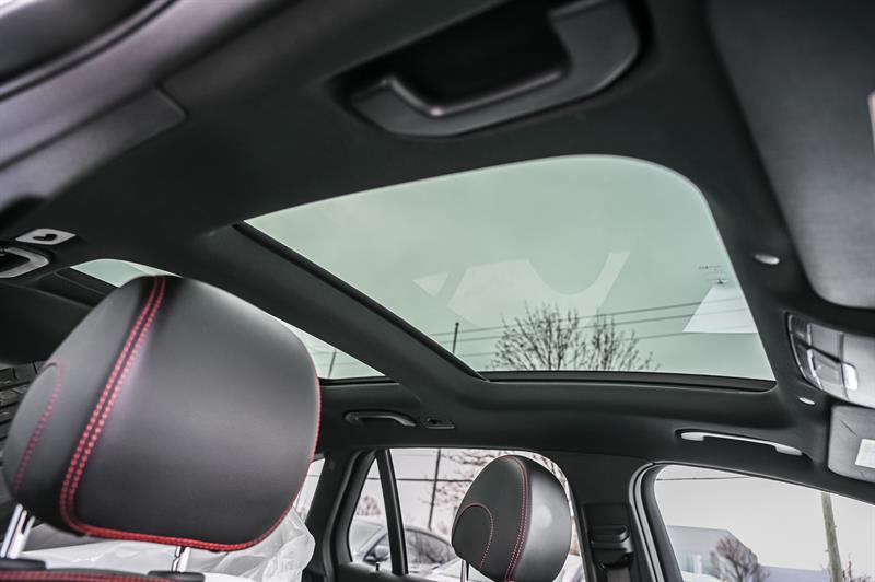 mercedes-benz GLC43 AMG 2022 - 34