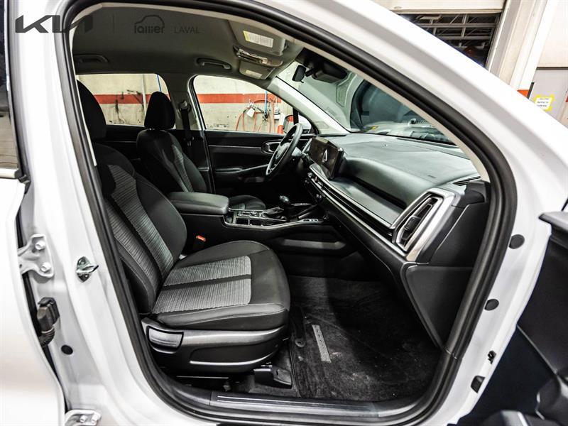 2024 Kia Sorento - Image 18