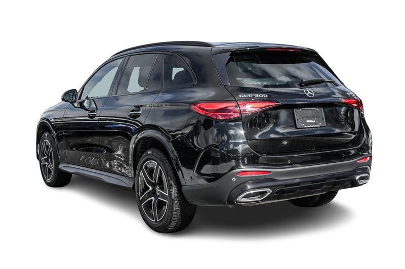 2023 Mercedes-Benz GLC - Image 10