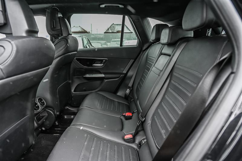 2023 Mercedes-Benz GLC - Image 25