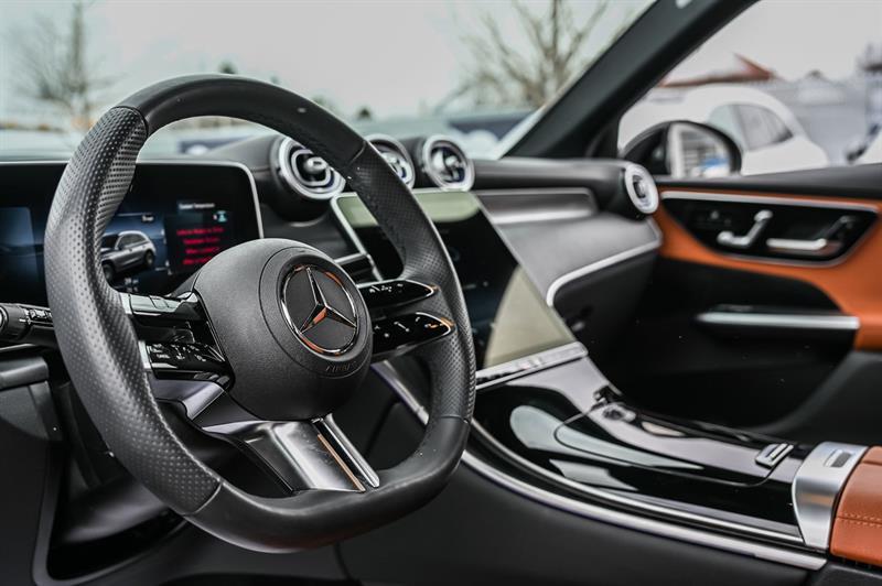 2025 Mercedes-Benz GLC - Image 16