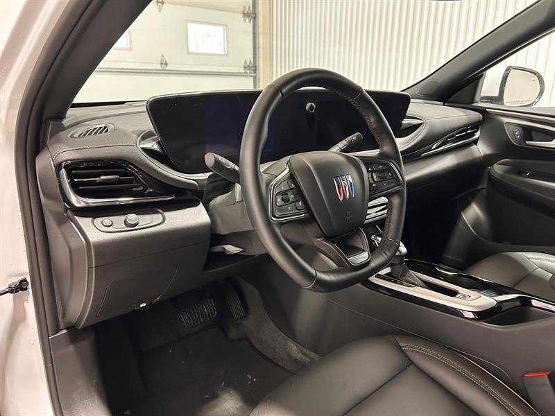 2025 Buick Envista - Image 11
