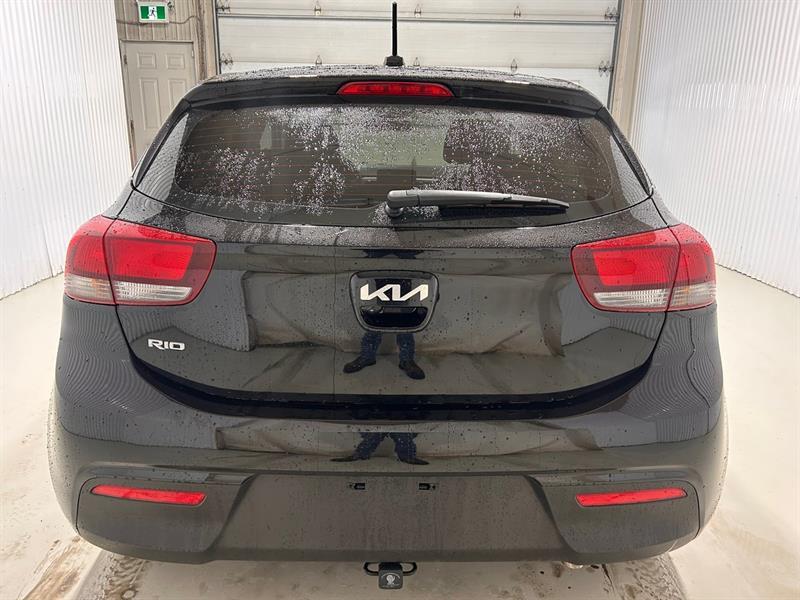 2022 Kia Rio - Image 9