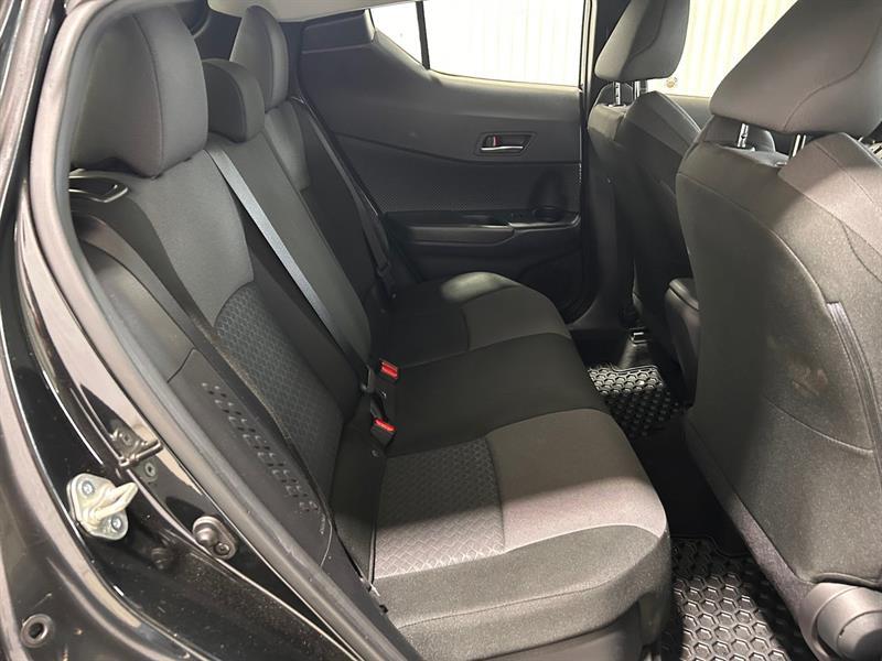 2021 Toyota C-HR - Image 18