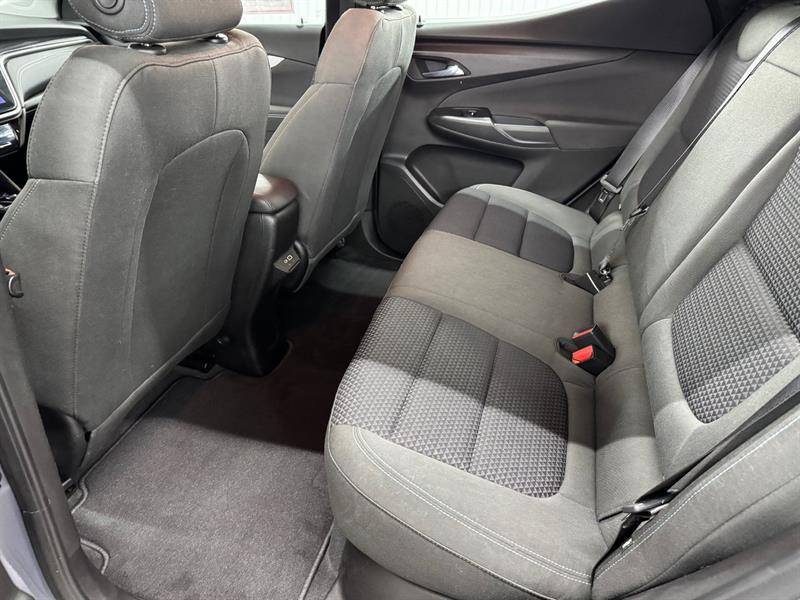 2022 Chevrolet Bolt - Image 23