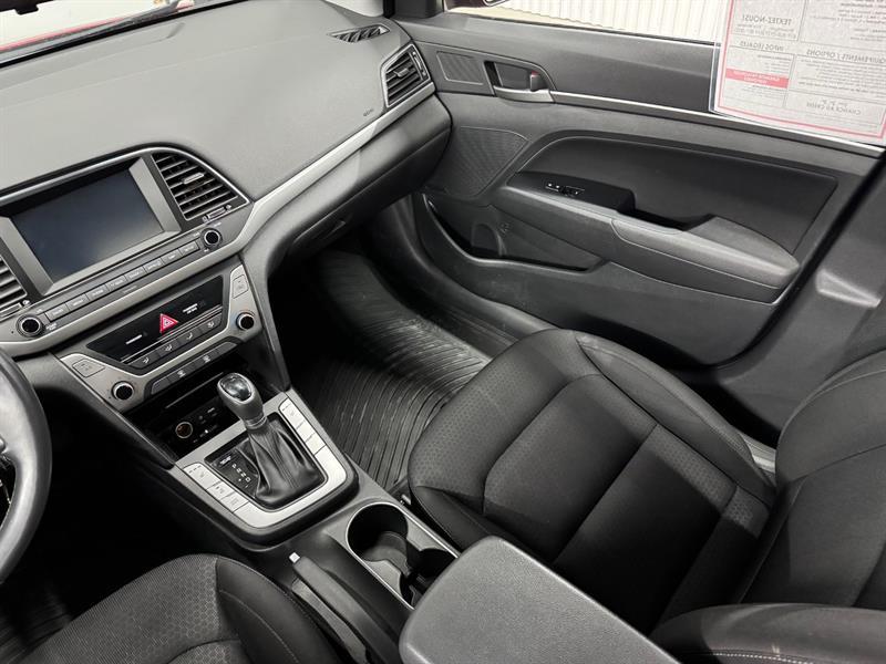 2018 Hyundai Elantra - Image 11