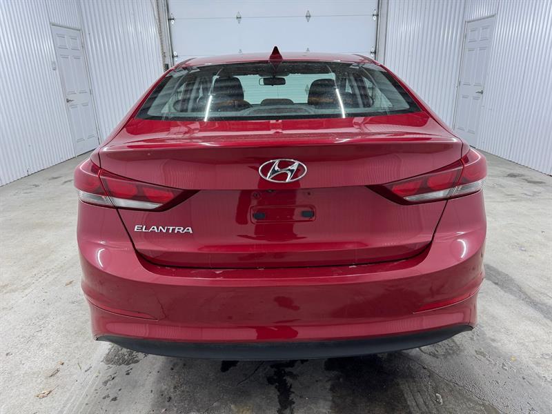 2018 Hyundai Elantra - Image 22