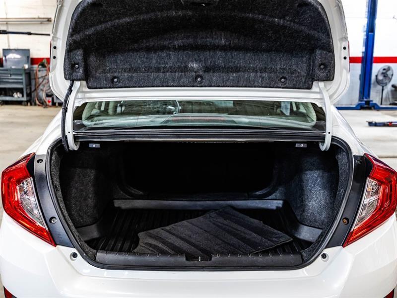 2019 Honda Civic - Image 16