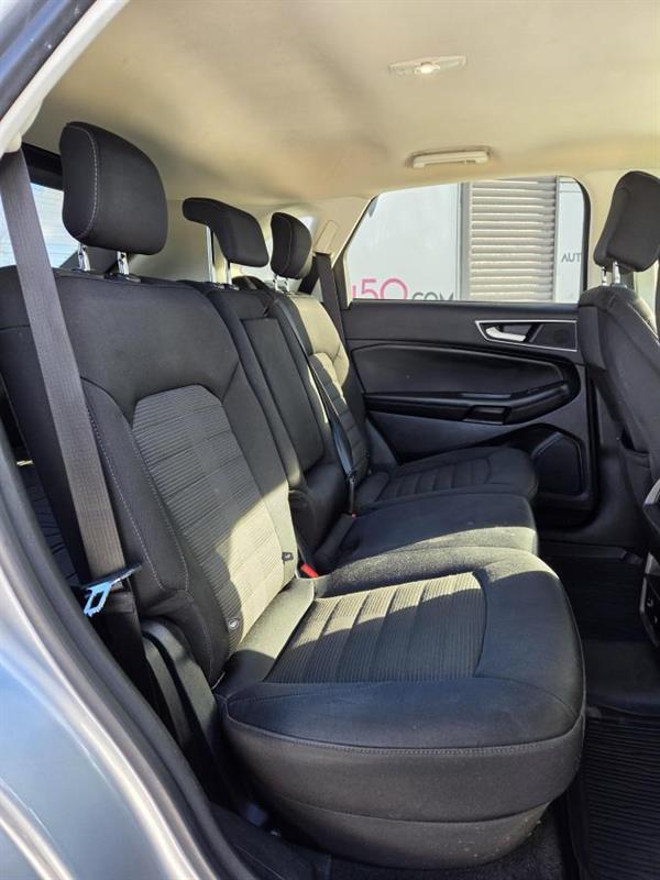 2022 Ford Edge - Image 12