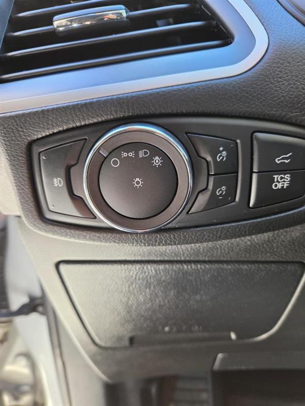 2022 Ford Edge - Image 18