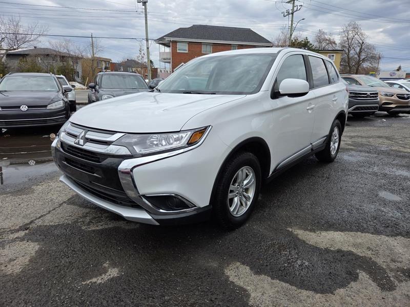 2018 Mitsubishi Outlander - Image 3