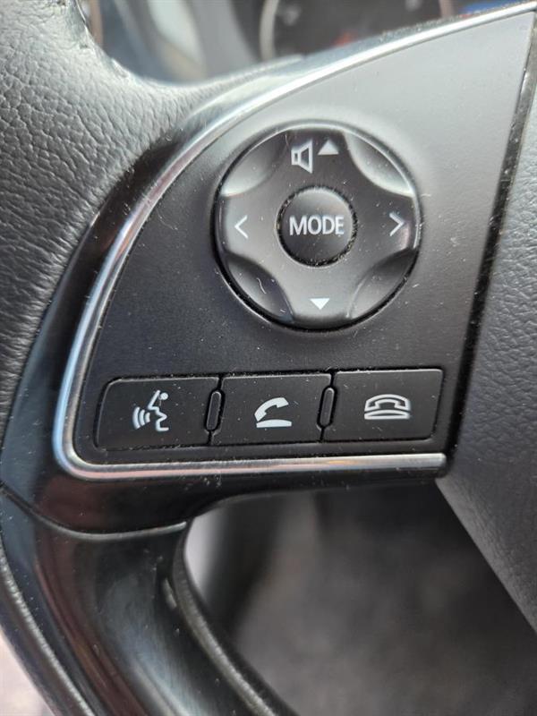 2018 Mitsubishi Outlander - Image 18