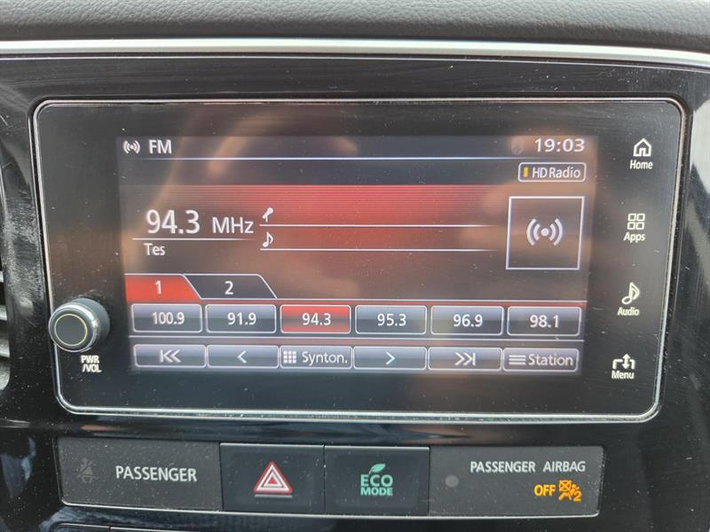 2018 Mitsubishi Outlander - Image 23