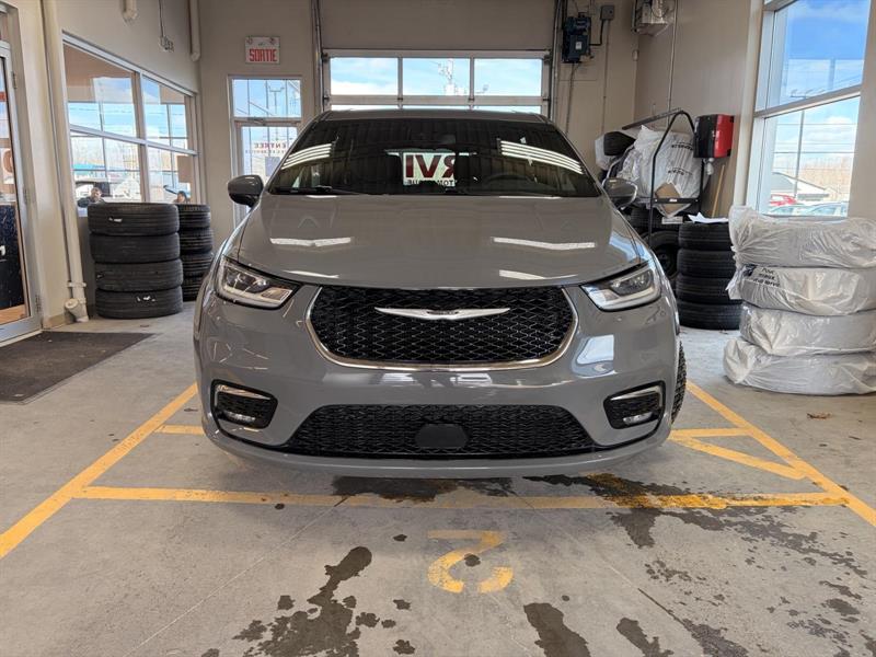 chrysler Pacifica 2023 - 2