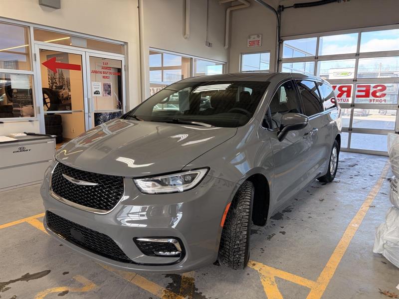 chrysler Pacifica 2023 - 3
