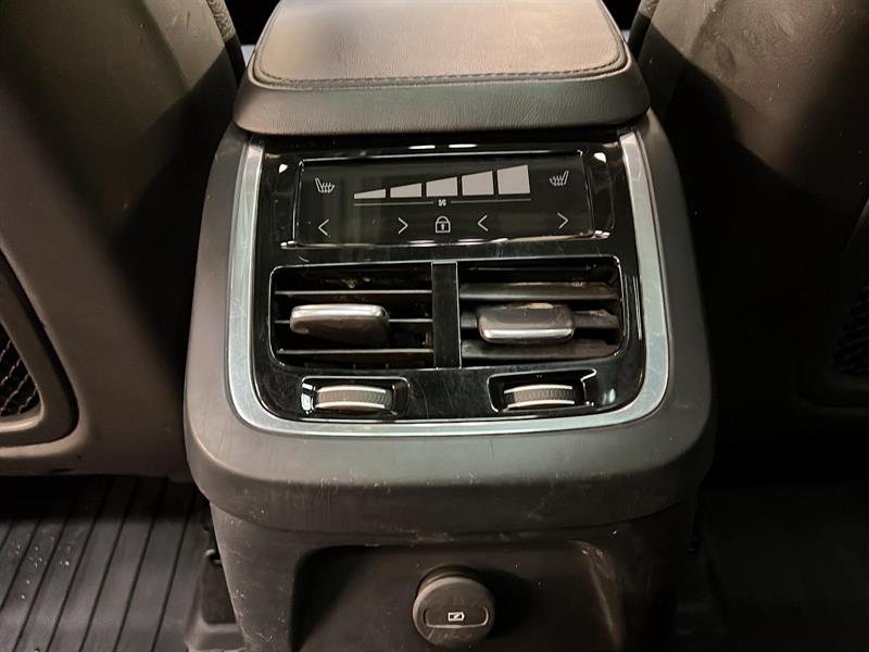volvo XC90 2023 - 11