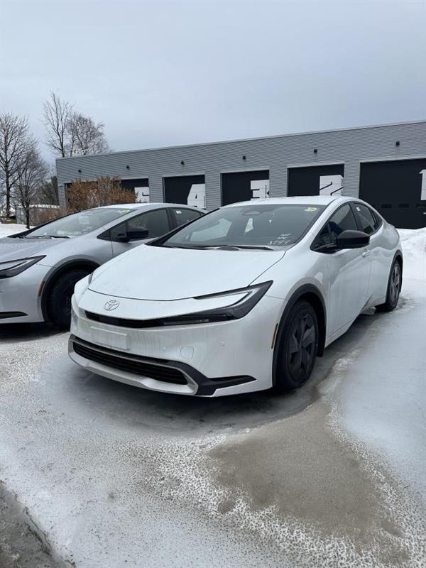 2026 Toyota Prius Plug-In Hybrid SE FWD