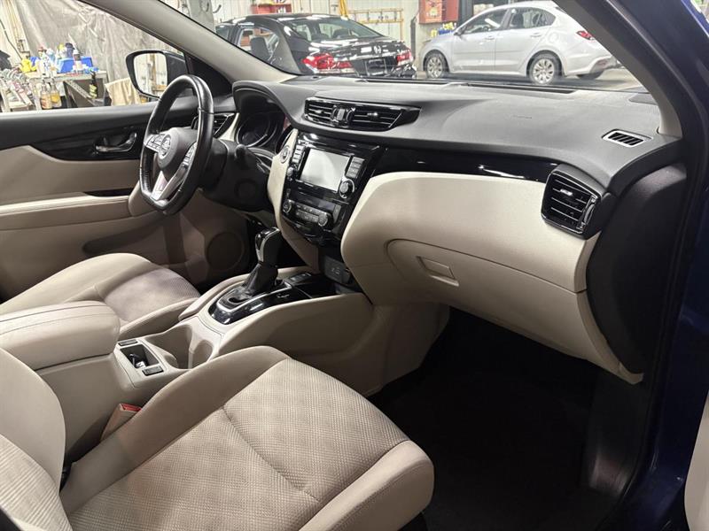 nissan Qashqai 2021 - 32